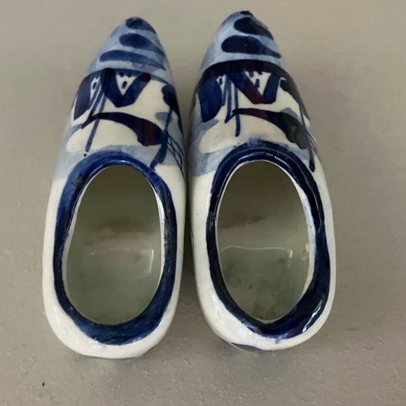 Pair of Delft of Holland mini clogs - Picture 2 of 8